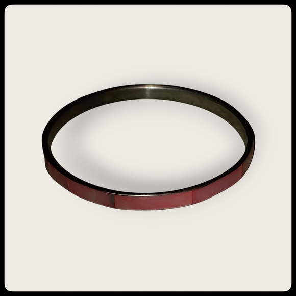 Three Vintage Shell Bangles - Picture 4 of 9